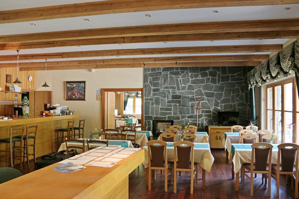 Snjezna Kraljica 4*