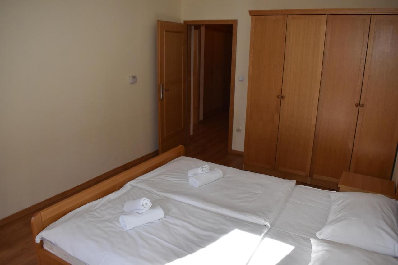 Hotel apartamentowy Snjezna Kraljica