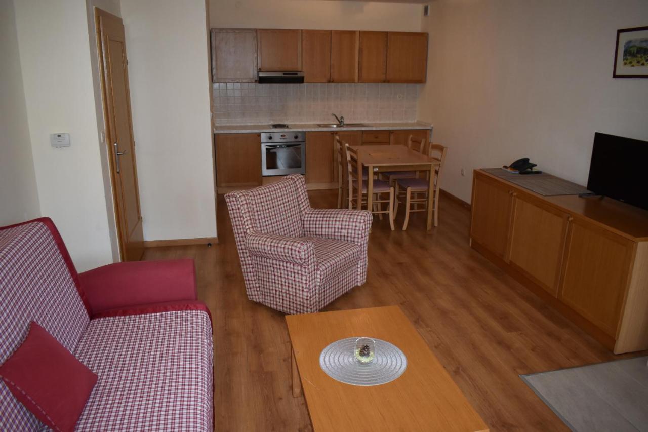 Hotel apartamentowy Snjezna Kraljica 4*