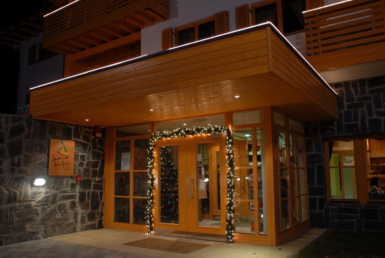 Snjezna Kraljica Hotel apartamentowy 4*